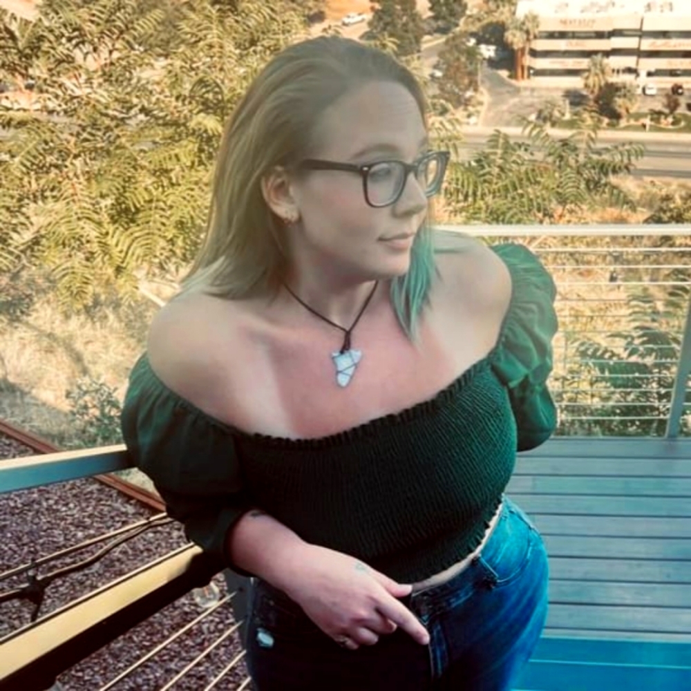 Meet your Posher, Melissa